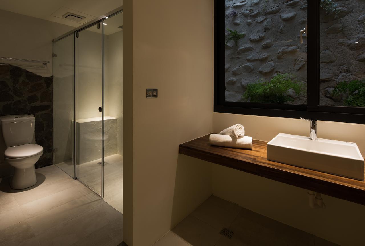 Haku Beach Days Inn Nanwan Exterior foto
